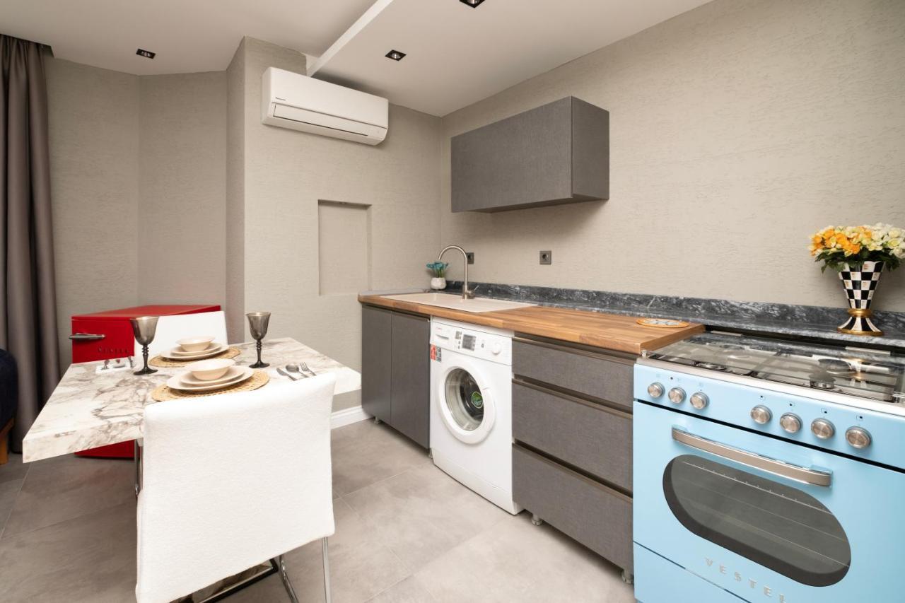 Wolf Suites Анталия Екстериор снимка