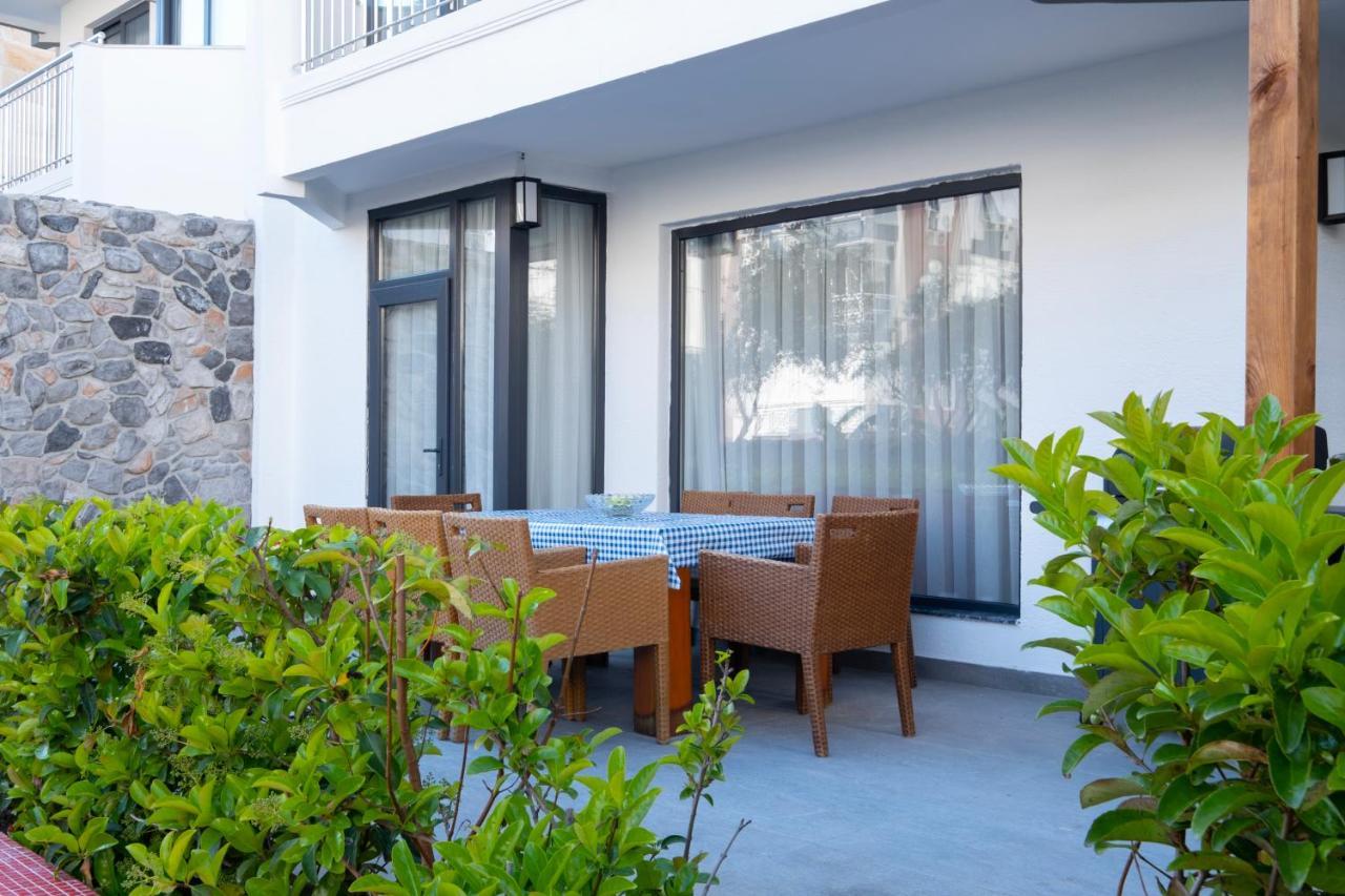 Wolf Suites Анталия Екстериор снимка