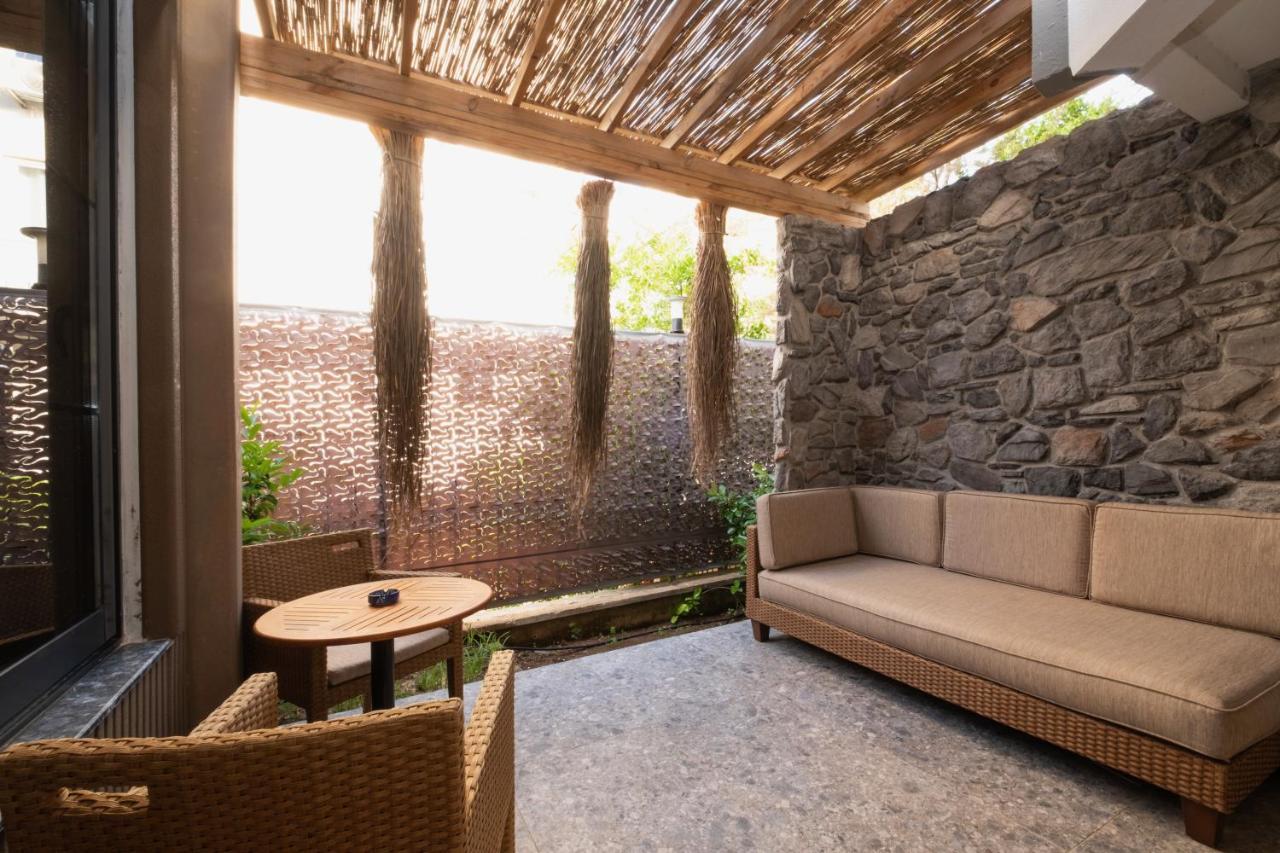 Wolf Suites Анталия Екстериор снимка