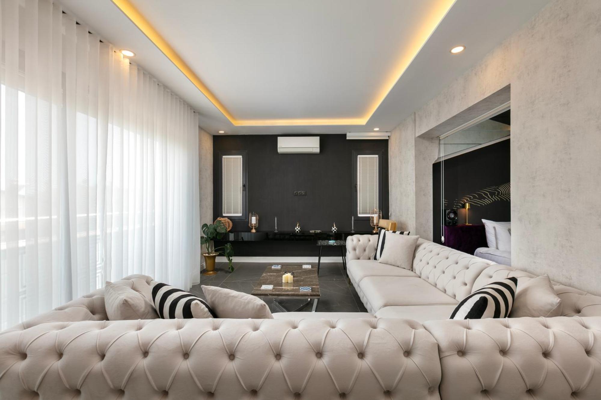 Wolf Suites Анталия Екстериор снимка