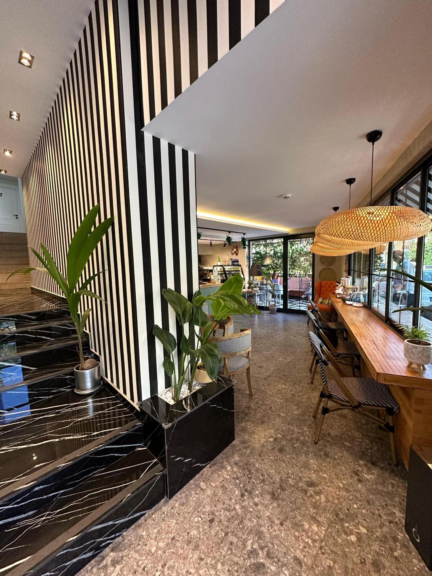 Wolf Suites Анталия Екстериор снимка