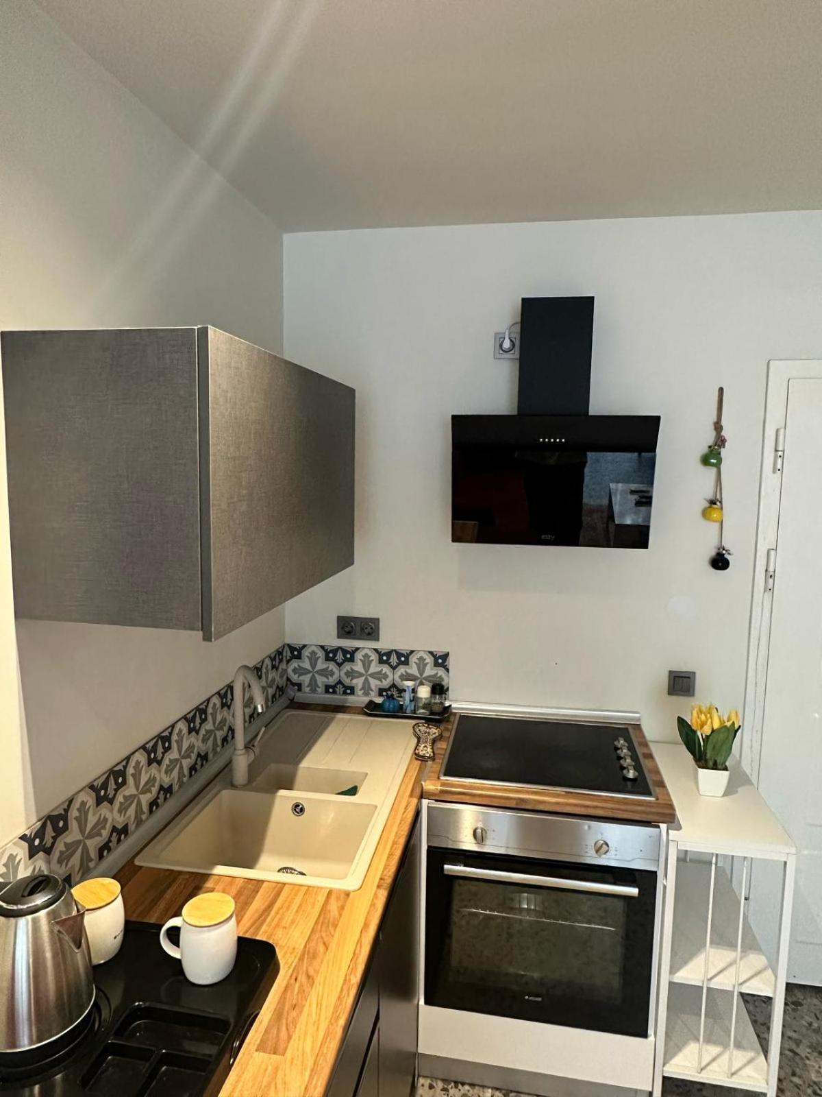 Wolf Suites Анталия Екстериор снимка