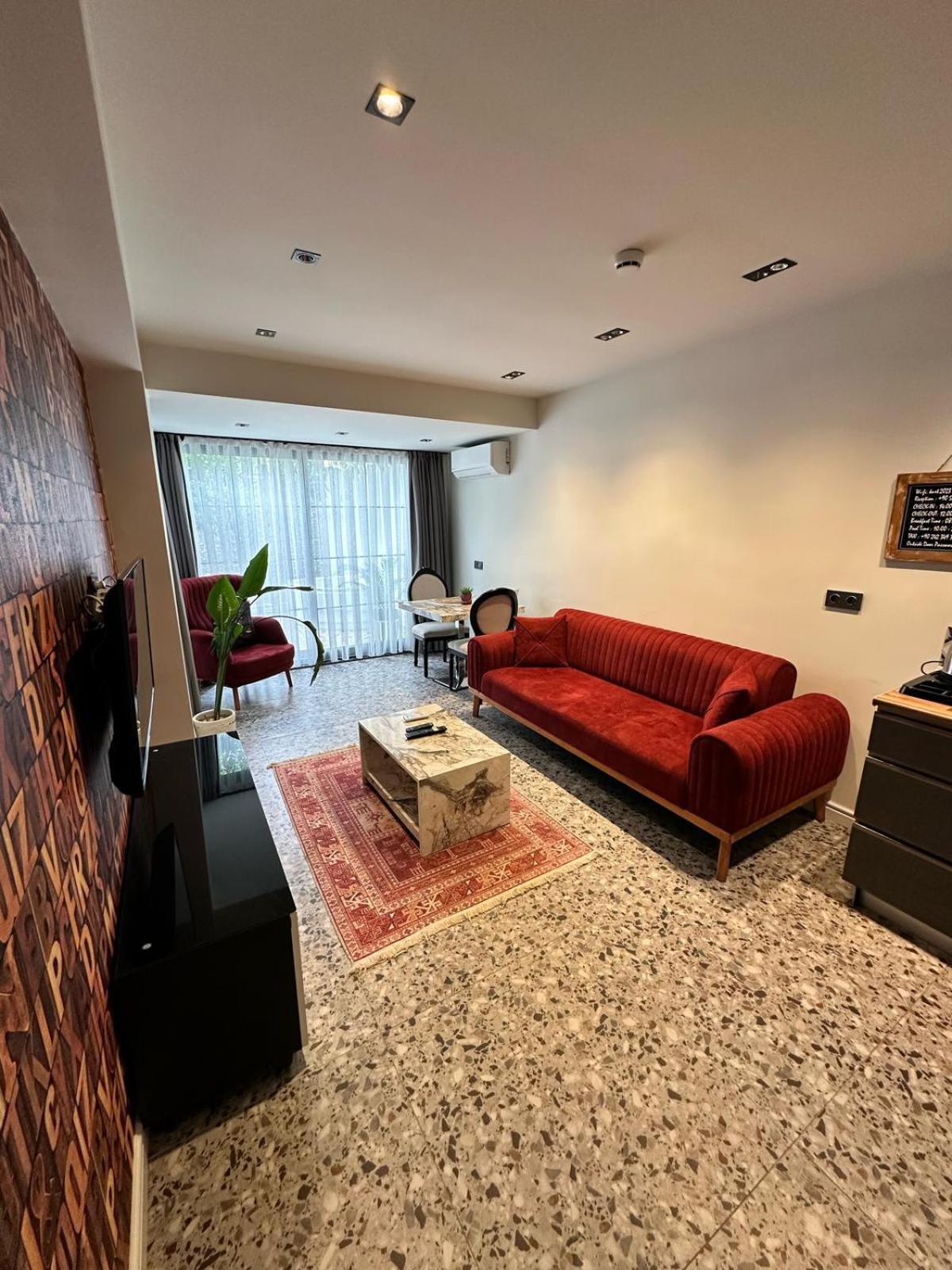 Wolf Suites Анталия Екстериор снимка